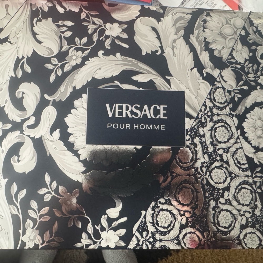 Versace pour homme 3 piece set new sealed